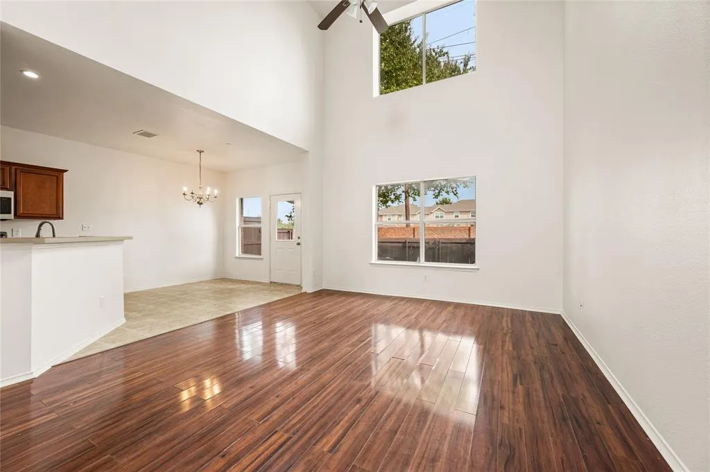 4535 Woodsboro Lane