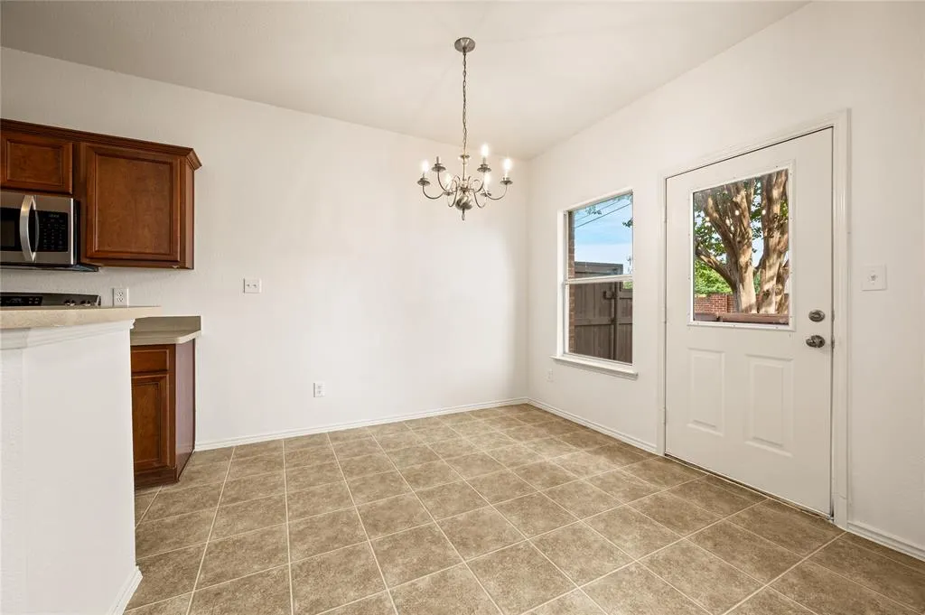 4535 Woodsboro Lane