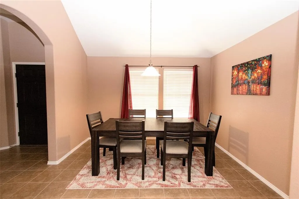 1405 Villa Paloma Boulevard