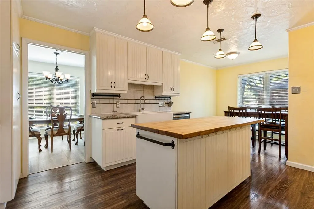 1611 Barclay Drive