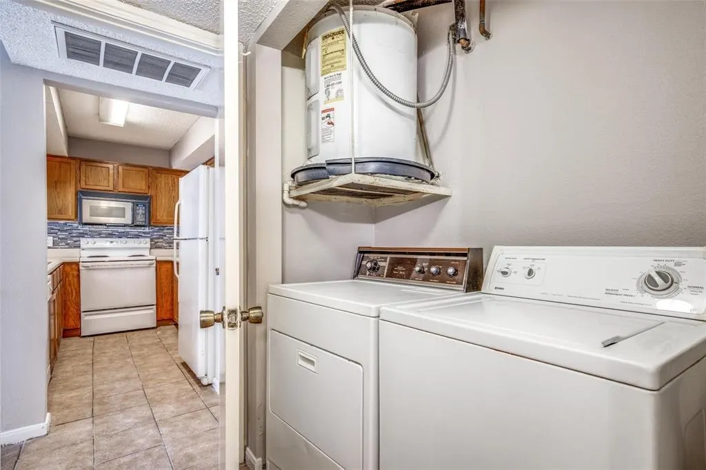 6108 Abrams Road #118
