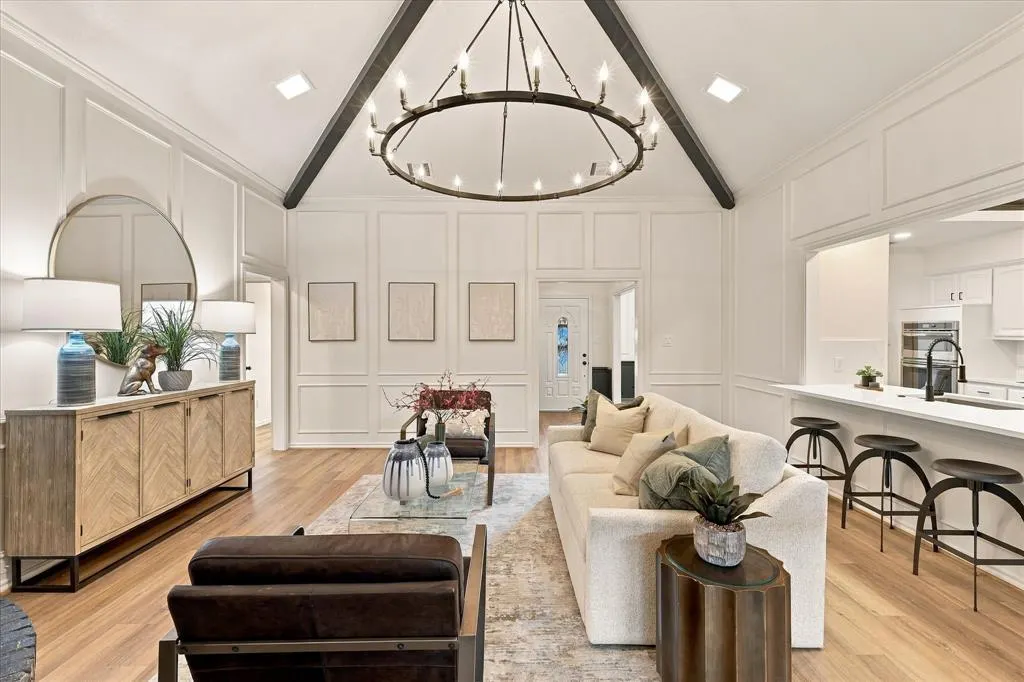 2221 Pine Thicket Lane
