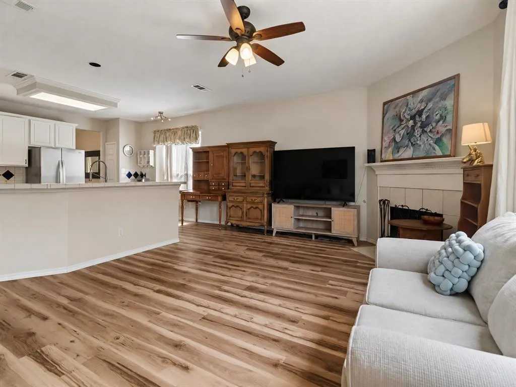 11379 Lockshire Drive