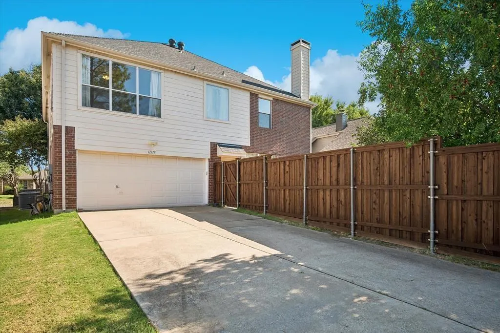 11379 Lockshire Drive