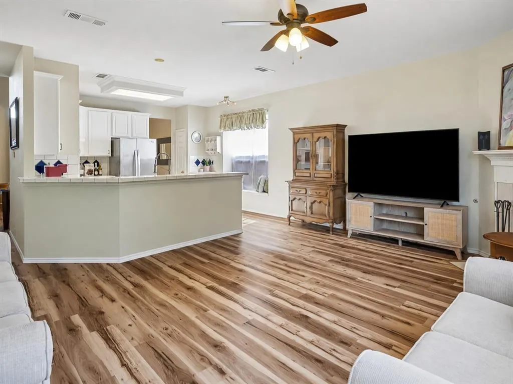 11379 Lockshire Drive