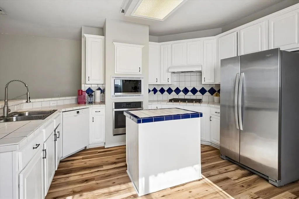 11379 Lockshire Drive