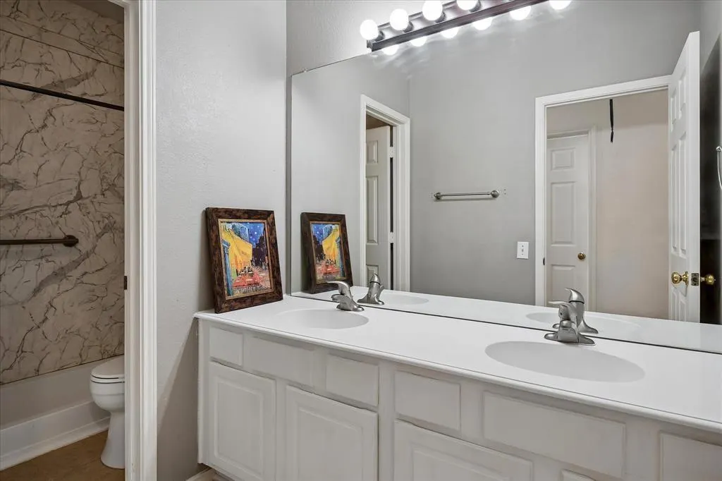 11379 Lockshire Drive