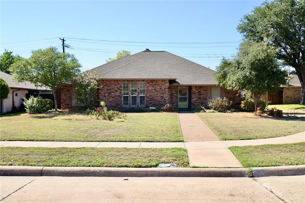 2206 Morning Glory Drive