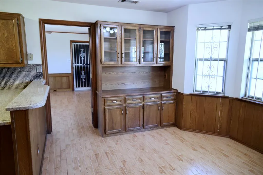 2206 Morning Glory Drive