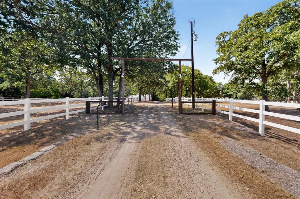 3546 Private Rd 2562