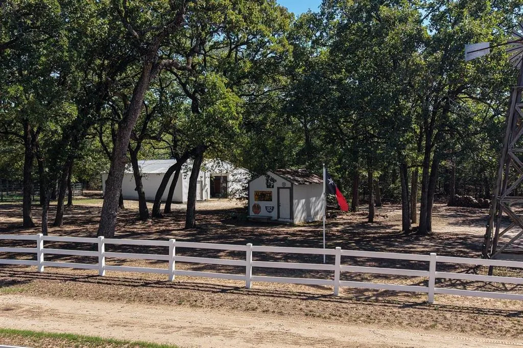 3546 Private Rd 2562
