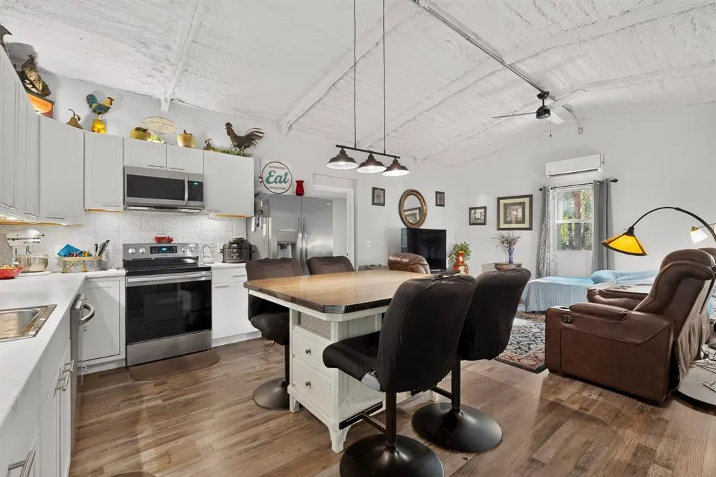 3546 Private Rd 2562
