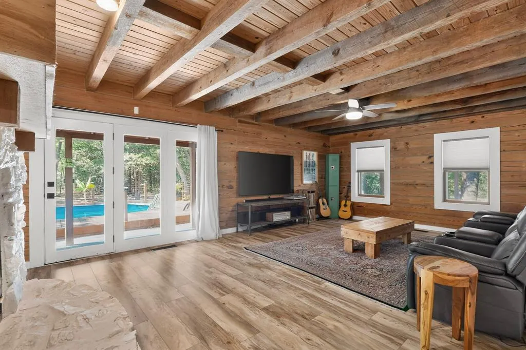 3546 Private Rd 2562