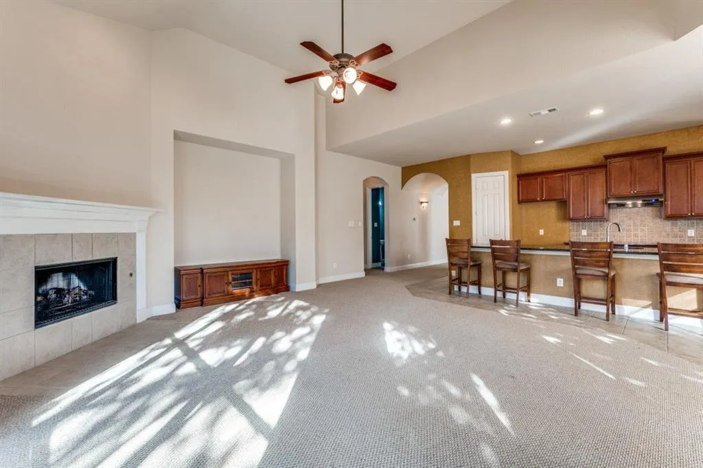4652 Phillip Drive
