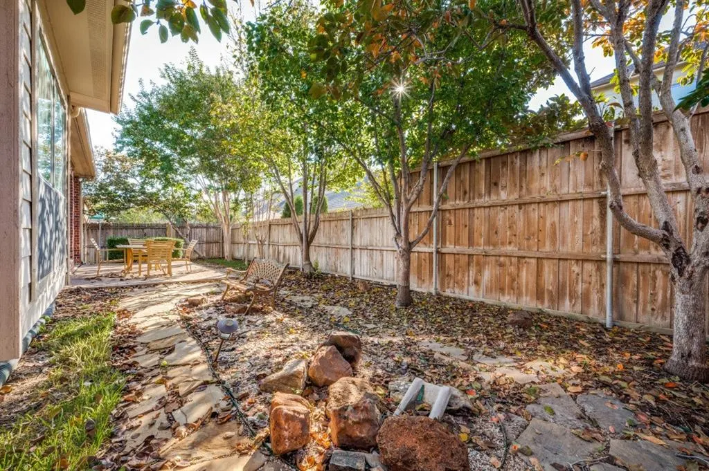 4652 Phillip Drive