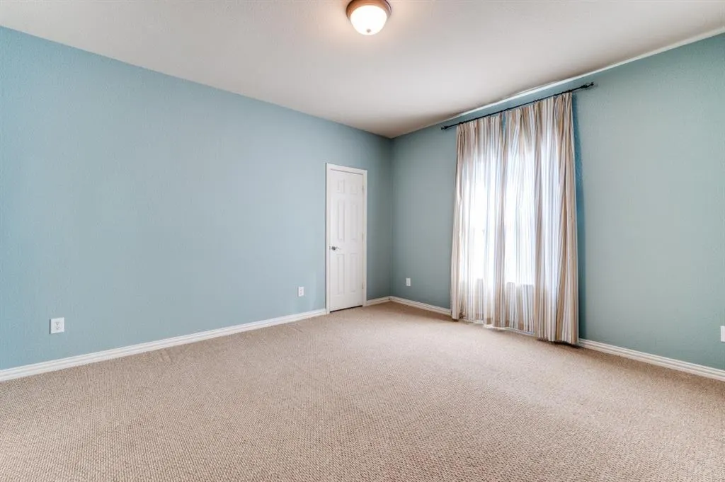 4652 Phillip Drive