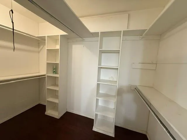 6918 LA MANGA Drive