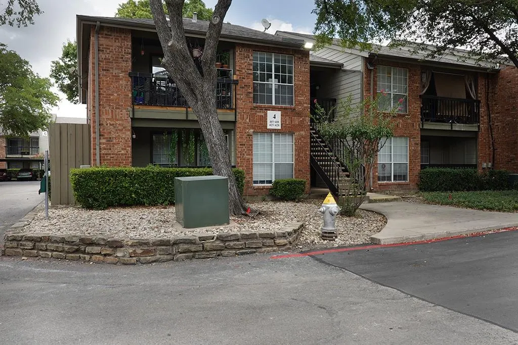 18333 Roehampton Drive #417