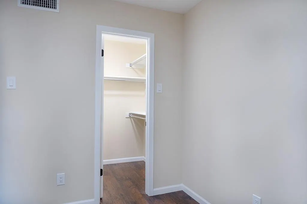 18333 Roehampton Drive #417