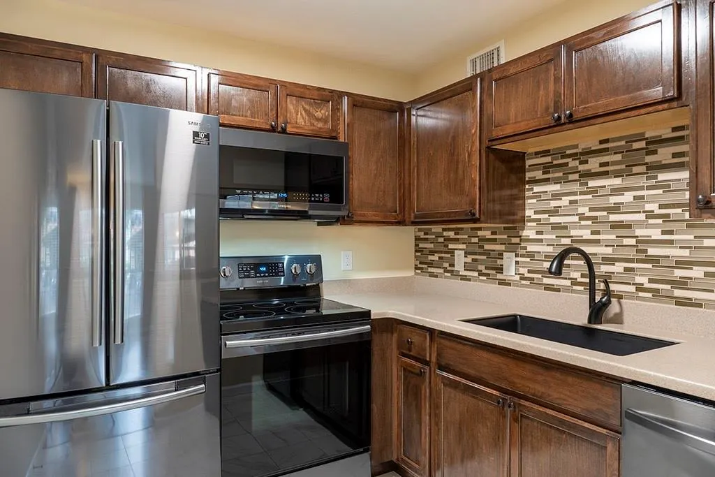 18333 Roehampton Drive #417