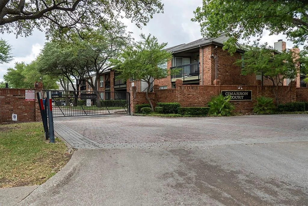 18333 Roehampton Drive #417