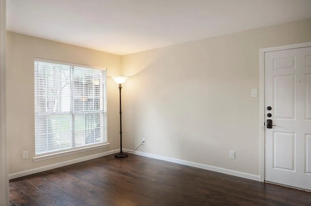 18333 Roehampton Drive #417