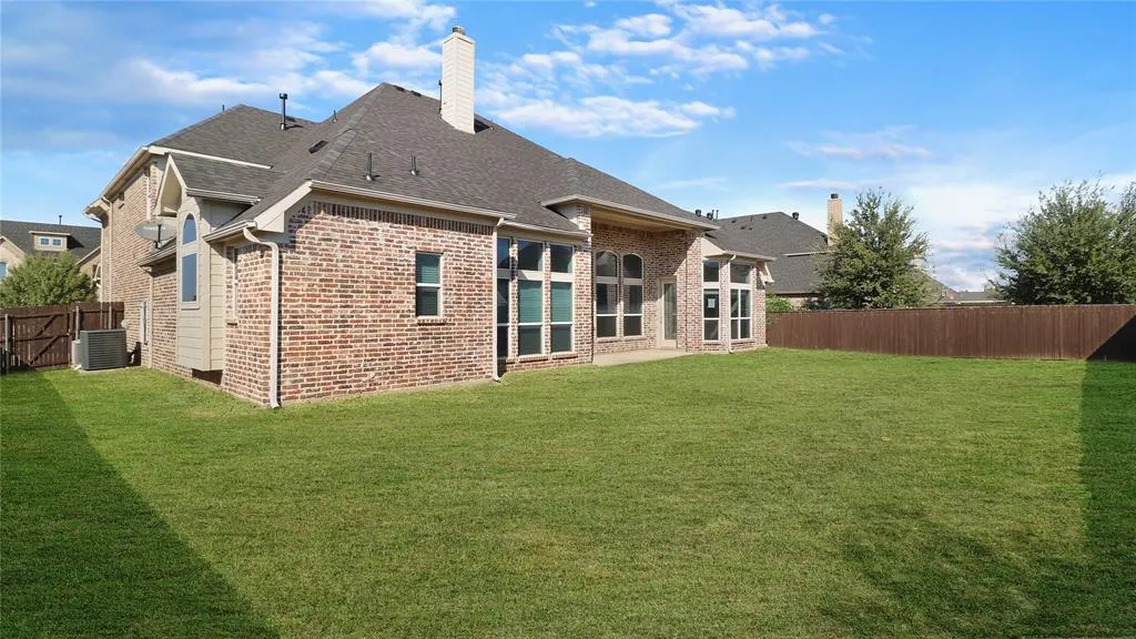 2224 Hideaway Pointe Drive