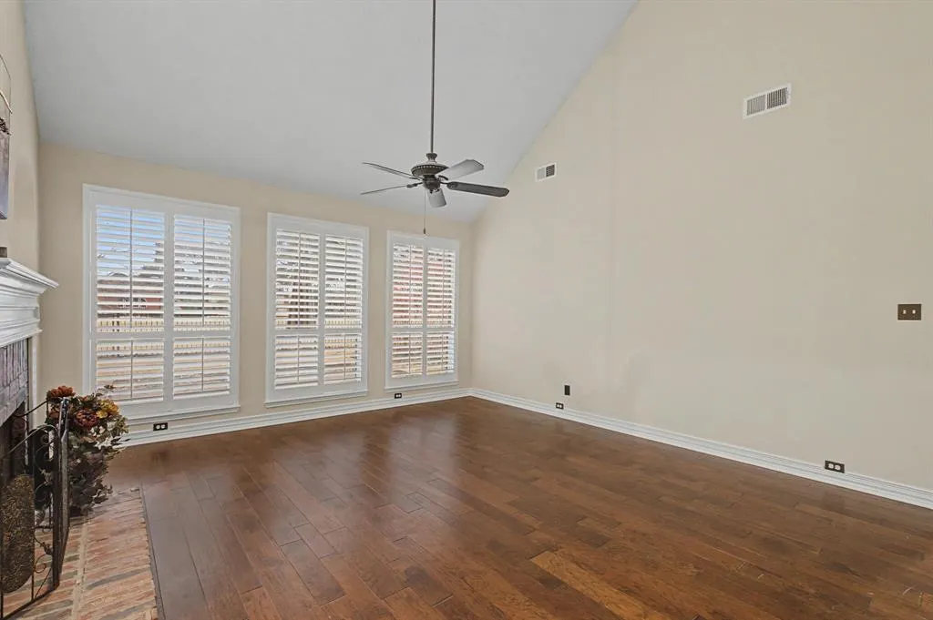2705 Wind Ridge