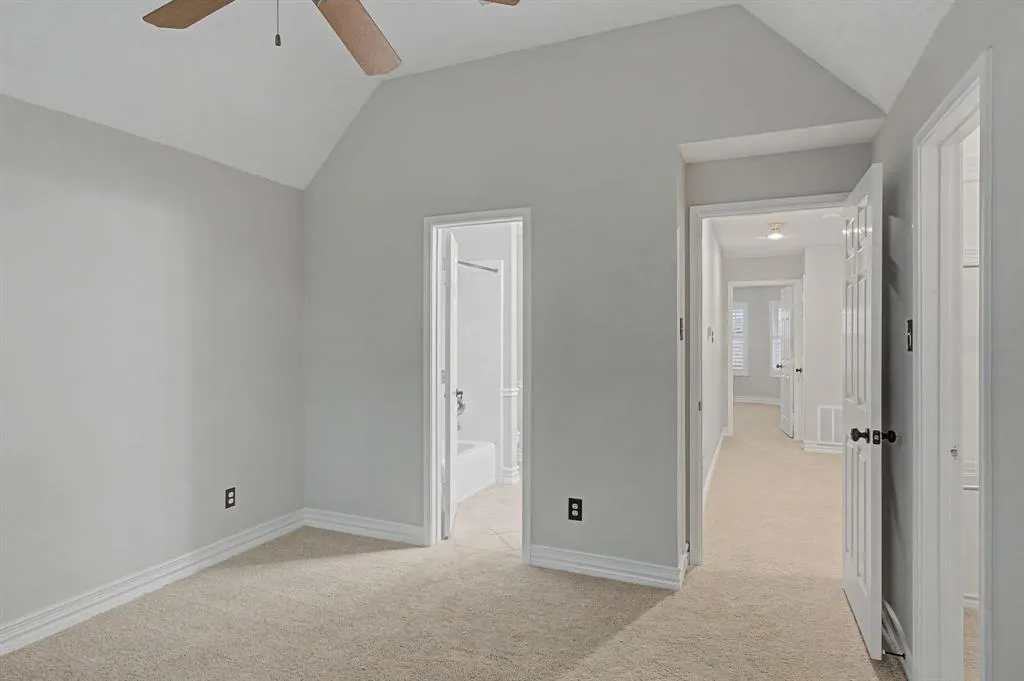 2705 Wind Ridge