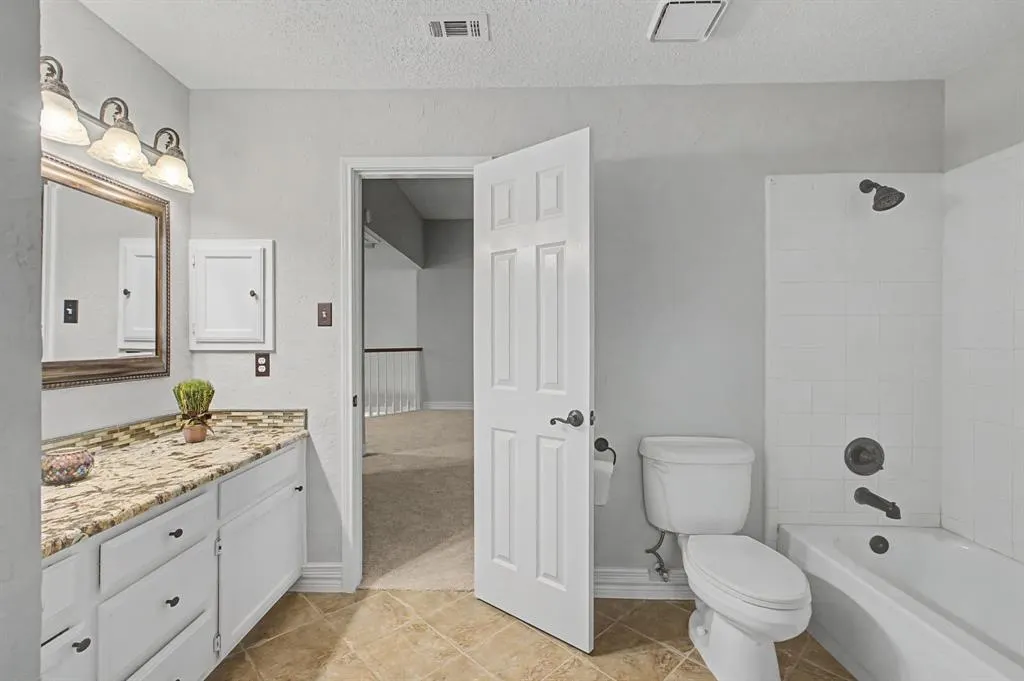 2705 Wind Ridge