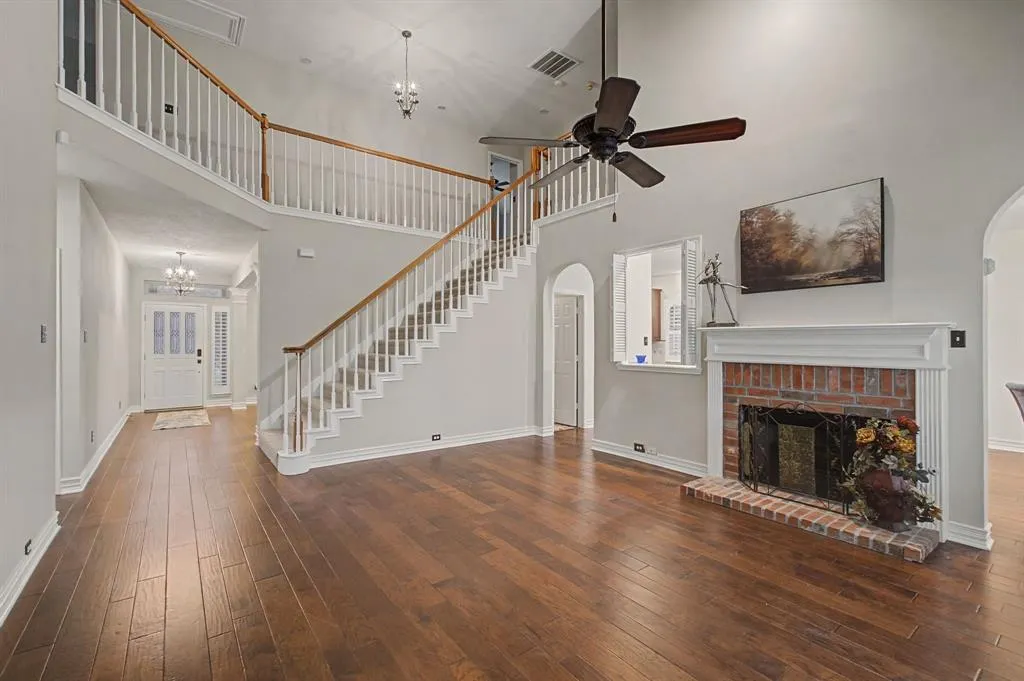 2705 Wind Ridge