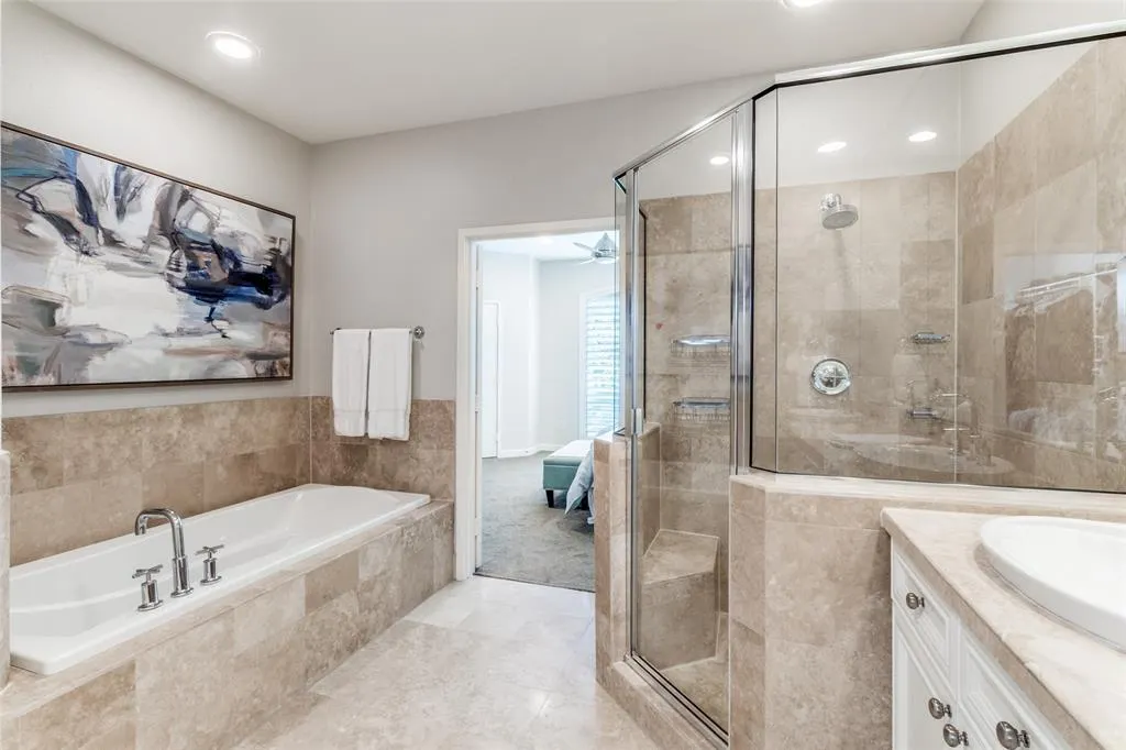 2411 N Hall Street #31
