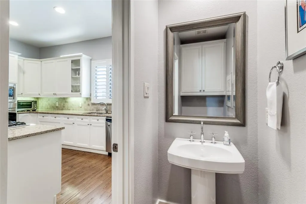 2411 N Hall Street #31