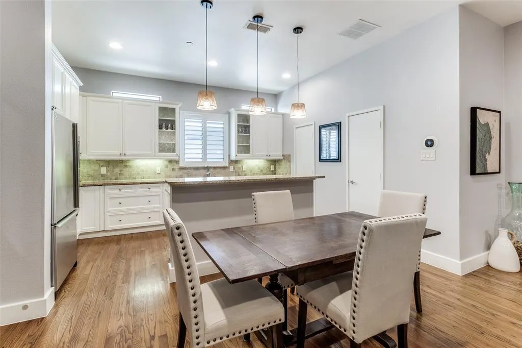 2411 N Hall Street #31