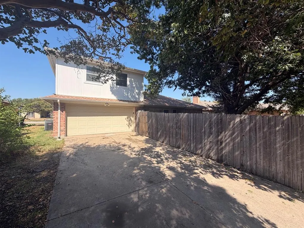 1112 Princeton Drive