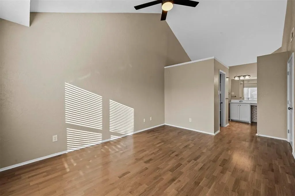 3100 Devonshire Drive #209