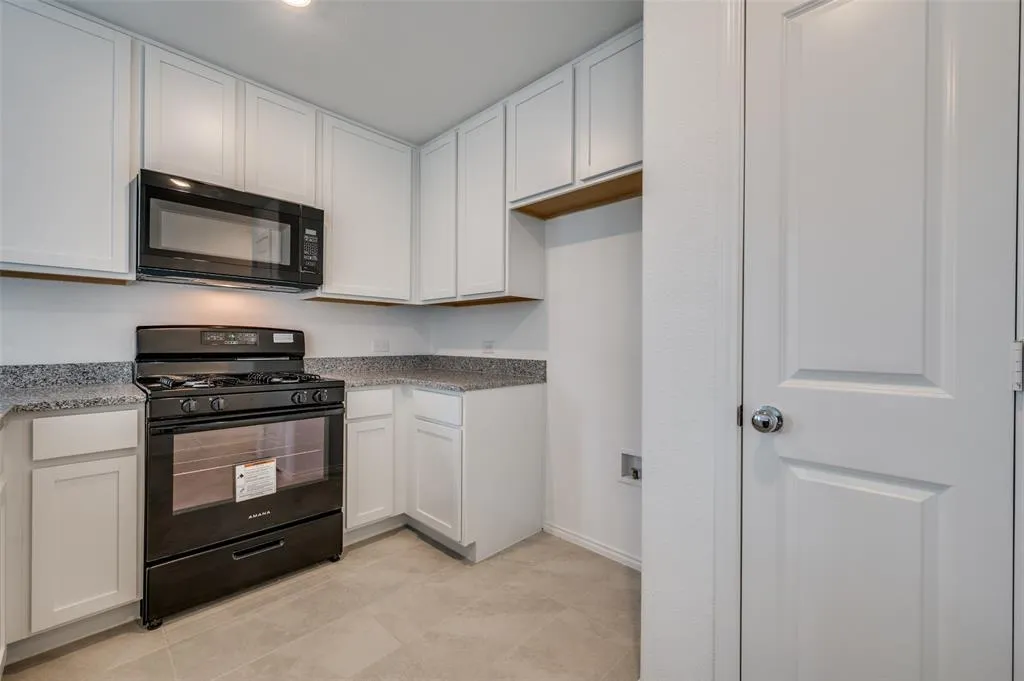 3700 Bluebird Lane
