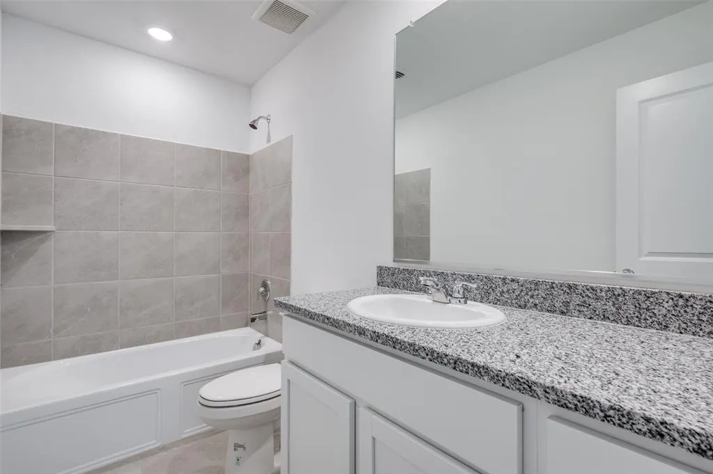 3700 Bluebird Lane