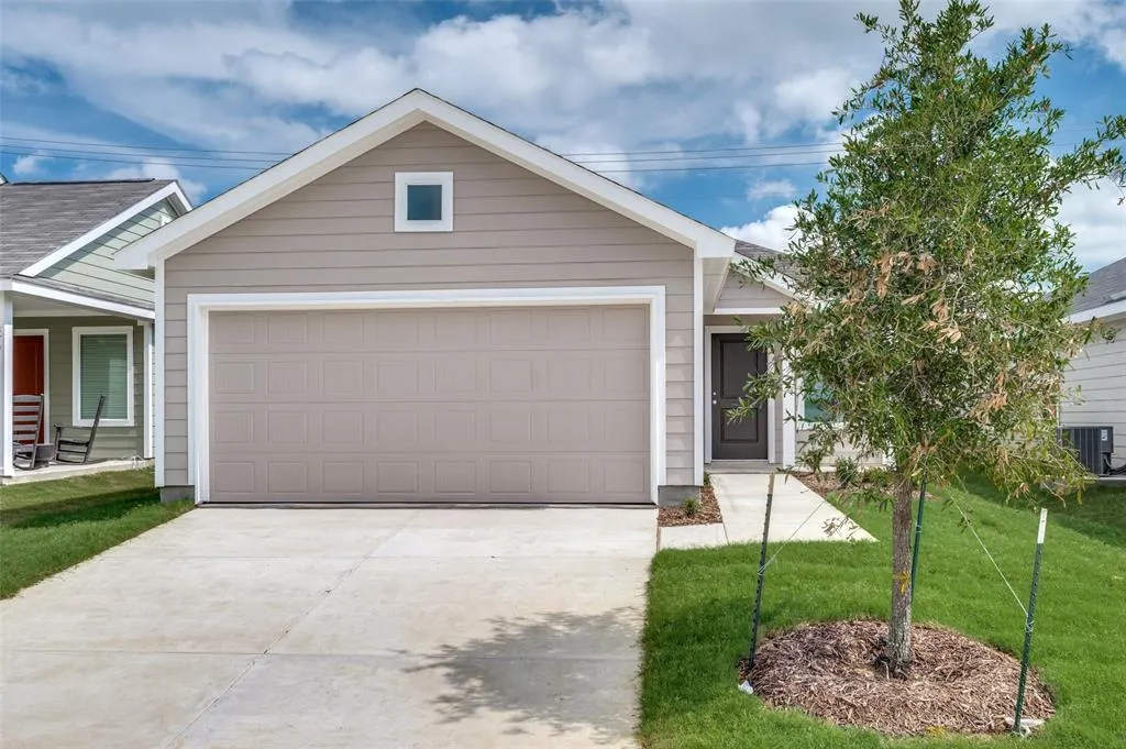 3700 Bluebird Lane