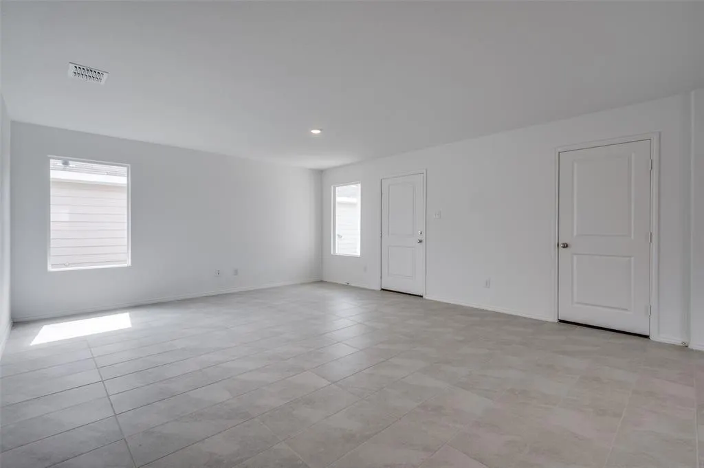 3700 Bluebird Lane