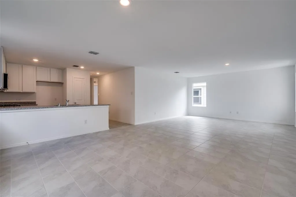 3700 Bluebird Lane