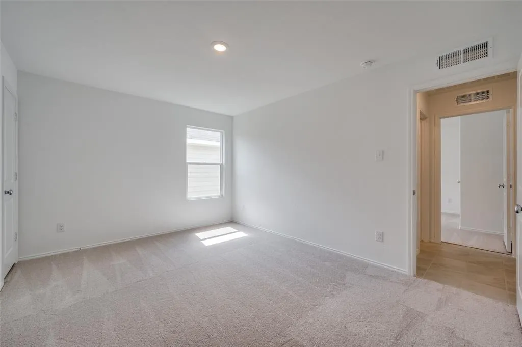 3700 Bluebird Lane