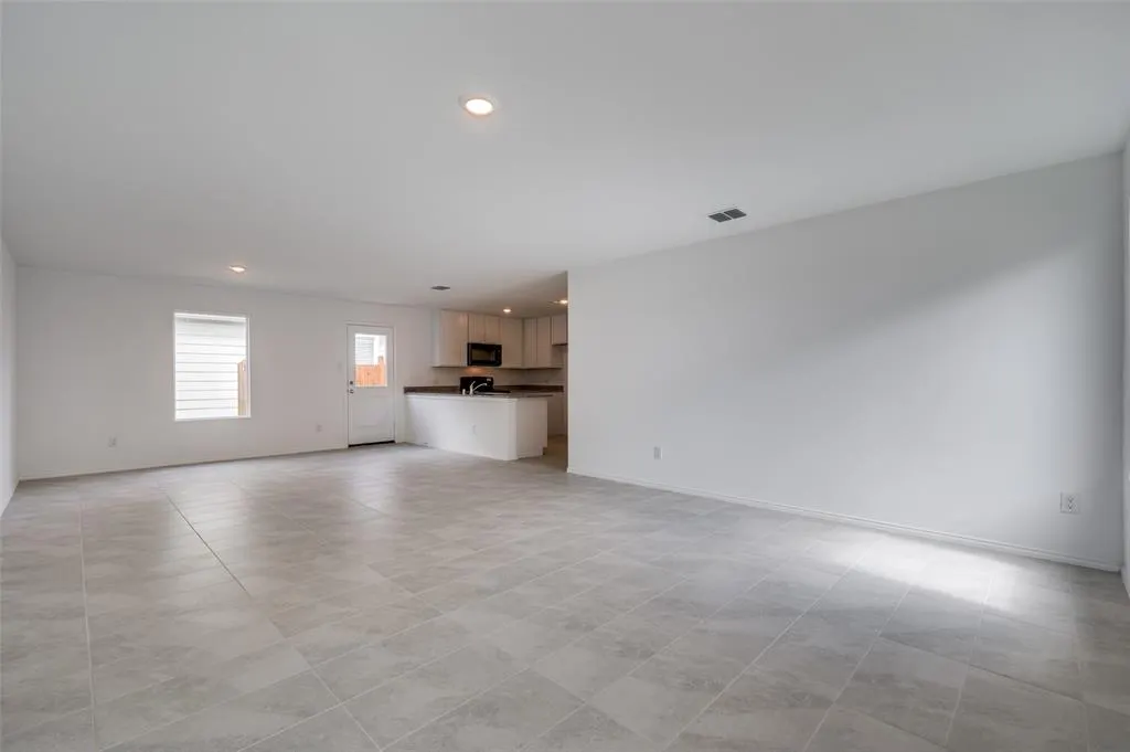 3700 Bluebird Lane