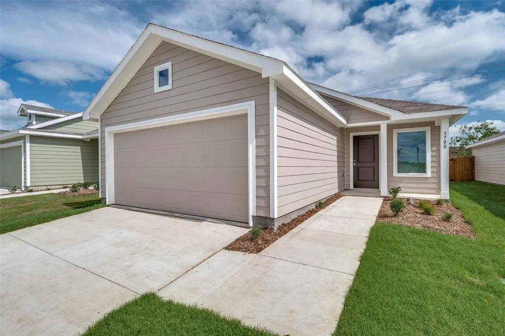 3700 Bluebird Lane