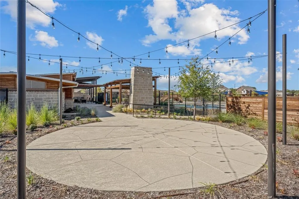 3700 Bluebird Lane