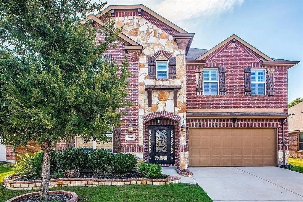 2108 EPPRIGHT Drive