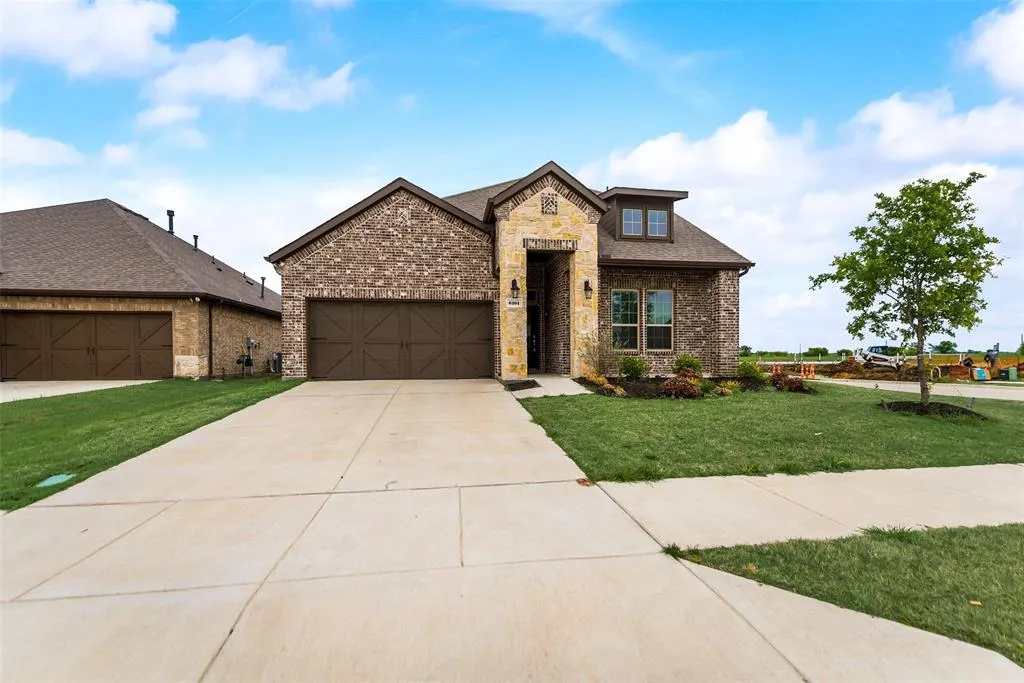 6101 Brunswick Drive
