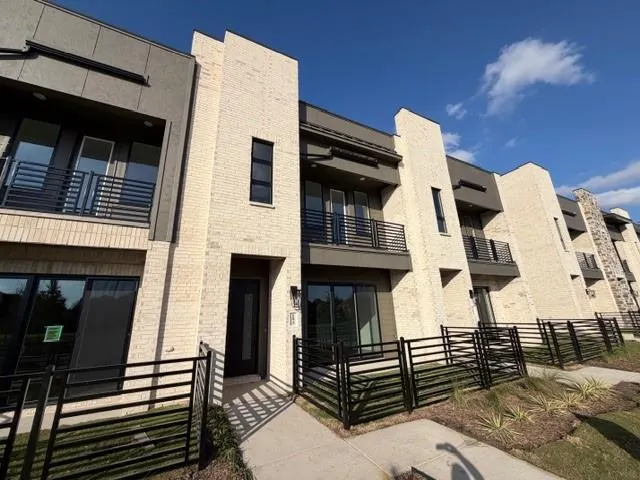 1172 Daybreak Drive