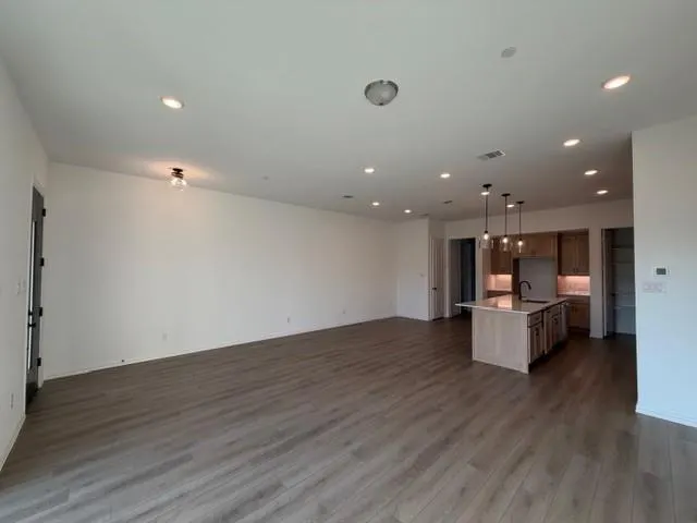 1172 Daybreak Drive