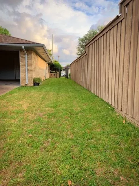 1813 University Drive